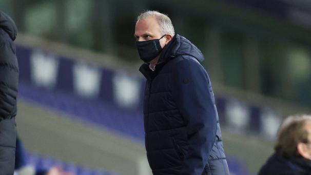 <p>Schalke-Vorstand Jochen Schneider versucht, die Situation in Gelsenkirchen unter Kontrolle zu bringen.</p>