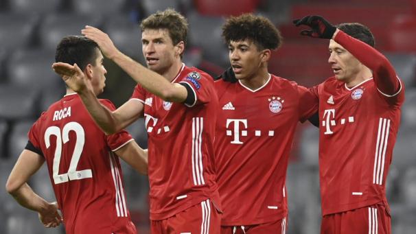 <p>Die Bayern lösen das Ticket für das Achtelfinale.</p>