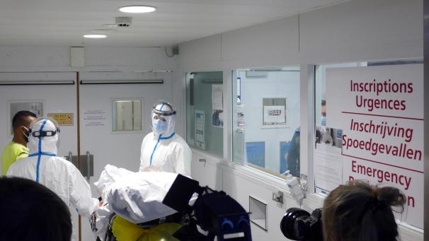 <p>Irgendetwas läuft fundamental schief: Wir sagen Gesundheit und meinen Krankheit. Der Fokus unseres „Gesundheitswesens“ liegt nicht auf der Vorbeugung, sondern auf dem Kurieren.</p>
