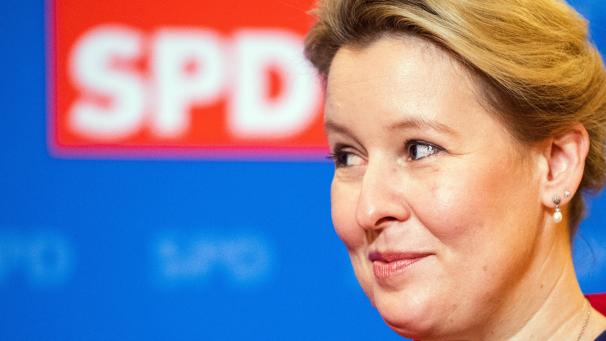 <p>Franziska Giffey, die neue Vorsitzende der Berliner SPD, spricht bei einer Pressekonferenz zum Parteitag der SPD Berlin.</p>