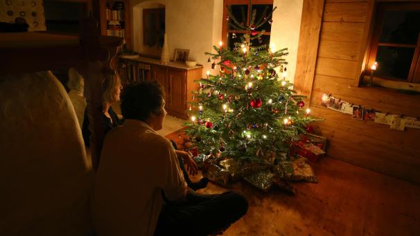 <p>Weihnachten 2020 in Belgien darf nur eine zusätzliche Person mitfeiern.</p>