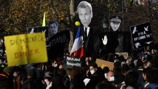 <p>An den Demonstrationen nahmen alleine in der Hauptstadt Paris rund 200.000 Menschen teil.</p>