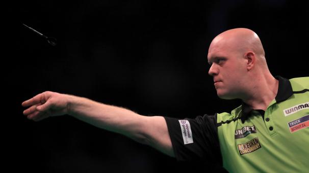 <p>Der Weltranglistenerste, Michael van Gerwen, hat die Generalprobe vor der Darts-WM gewonnen und damit seinen Status als Topfavorit für das wichtigste Turnier des Jahres untermauert.</p>