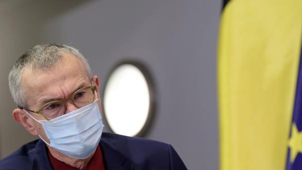 <p>Hat zu einem unmöglichen Zeitpunkt viel Porzellan zerdeppert: der föderale Gesundheitsminister Frank Vandenbroucke.</p>