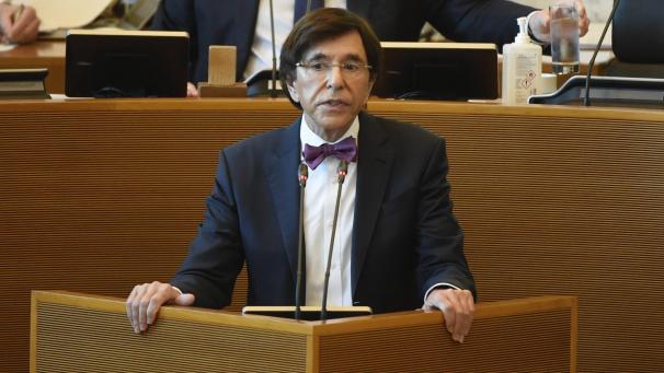 <p>Der wallonische Ministerpräsident Elio Di Rupo im Parlament in Namur. Foto: Photo News</p>