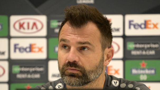 <p>Ivan Leko mahnt zur Ruhe.</p>