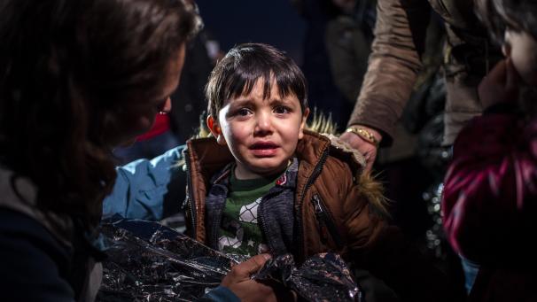 <p>Die Zustände in Moria waren verheerend, im Ersatzcamp sind sie es auch. Die EU und Griechenland planen nun ein Lager mit Wohn- und Erholungsbereich sowie Asylzentrum.</p>