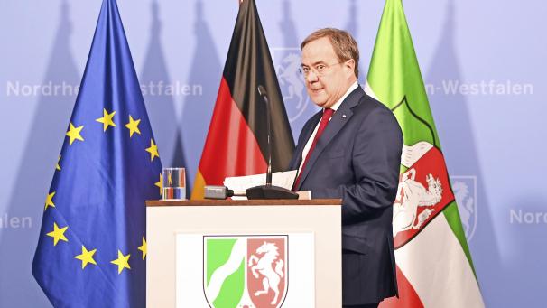 <p>Ministerpräsident Armin Laschet in der Staatskanzlei: Seit Langem ist Nordrhein-Westfalen nicht mit so viel Unsicherheit und Spannung in ein neues Jahr gestartet - auch, was das politische Spitzenpersonal betrifft.</p>