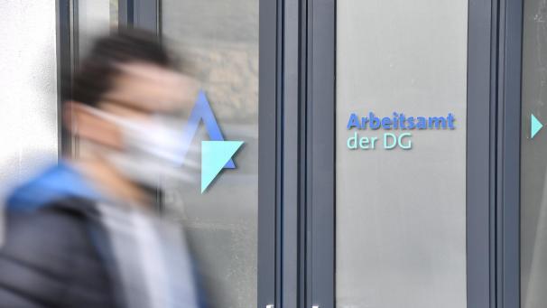 <p>Die Arbeitslosenquote ist in Ostbelgien auf 6,4 Prozent gesunken, wie das Arbeitsamt am Montag mitteilte.</p>