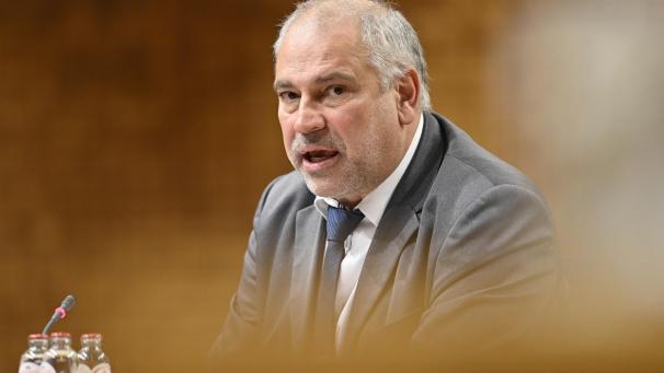 <p>Sieht keinen Grund für Besorgnis angesichts der Neuverschuldung der DG: Freddy Cremer (ProDG).</p>