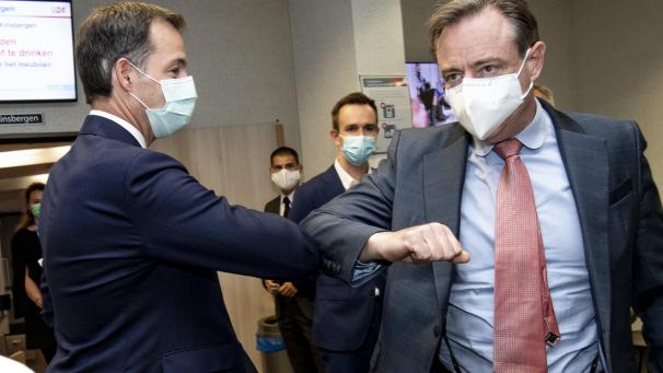 <p>Premier Alexander De Croo (l.) un N-VA-Chef Bart De Wever.</p>
