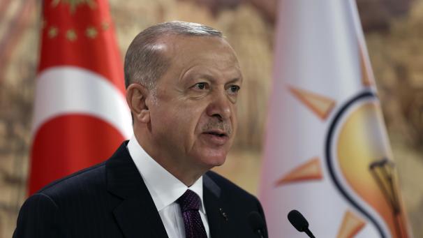 <p>Recep Tayyip Erdogan, Präsident der Türkei, spricht während einer Videokonferenz zu Mitgliedern seiner Regierungspartei.</p>