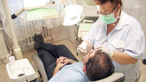 <p>Wer Geldprobleme hat, vernachlässigt häufig die zahnärztliche Versorgung.</p>