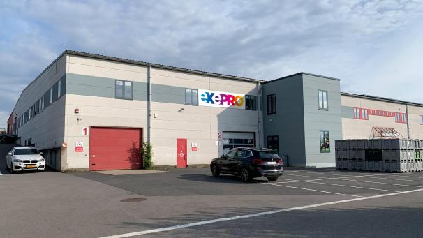 <p>Die Druckereien Pro D&amp;P (St.Vith) und Exe (Ulflingen) vereinen ihre Kräfte am Produktionsstandort Ulflingen. Am 1. Januar 2021 starten sie als ExePro in die gemeinsame Zukunft.</p>