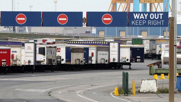 <p>Wegen der hochansteckenden, neuen Variante des Coronavirus, wird England jetzt wohl isloliert.</p>