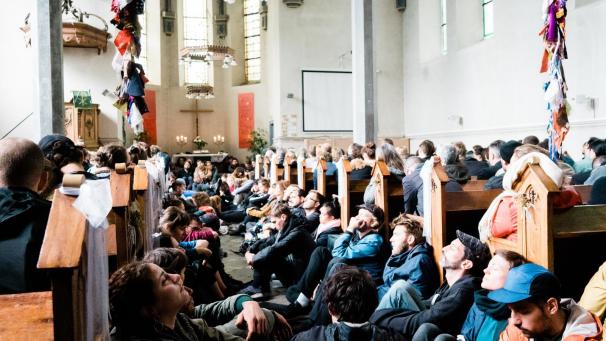 <p>Eine Aufnahme entstand in der ausverkauften Friedenskirche in Eupen statt.</p>
