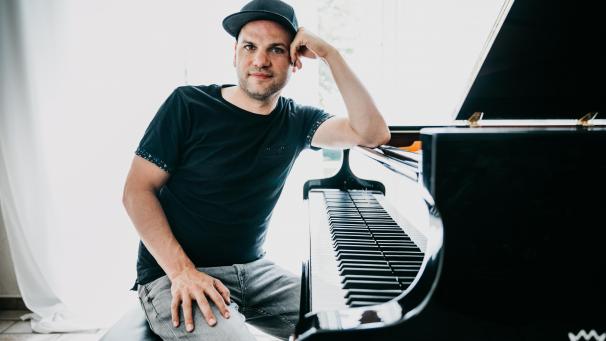 <p>Ein Jahr hat Andy Houscheid an seinem neuen Album „Ensemble“ gearbeitet. Insgesamt zwölf Musiker sind an der Veröffentlichung beteiligt.</p>