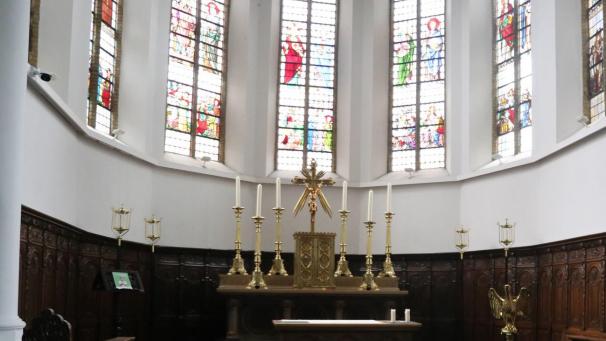 <p>Selbst die Tatsache, dass die Gottesdienste zu Weihnachten nicht wie gewohnt stattfinden, nehmen viele Ostbelgier ziemlich gleichmütig hin.</p>