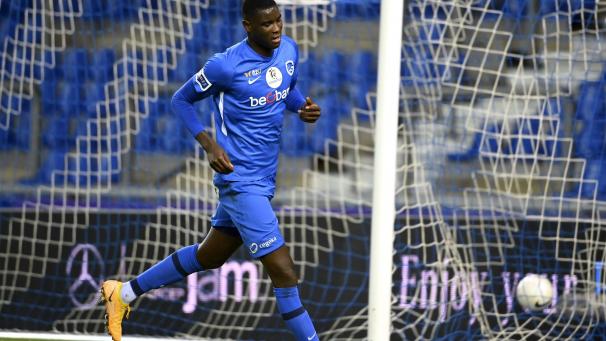 <p>Der Ball ist im Netz, Paul Onuachu dreht ab: Auch gegen Waasland-Beveren stellte der Nigerianer sein Treffsicherheit unter Beweis. Doch sein 15. Saisontor bescherte Genk keinen Sieg.</p>