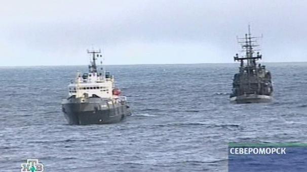 <p>Bergungsschiffe in der Barentssee bei Murmansk</p>