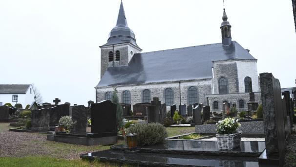 <p>In Lontzen hat die Friedhofsordnung ein Makeover erfahren.</p>