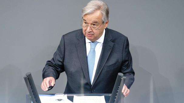 <p>António Guterres, UN-Generalsekretär, hält eine Rede im Deutschen Bundestag anlässlich der Gründung der Vereinten Nationen vor 75 Jahren.</p>