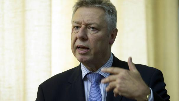 <p>Nach ihm ist (vorübergehend) eine Haltestelle benannt: STIB-Generaldirektor Kris Lauwers.</p>