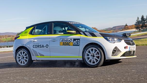 <p>Der Elektro-Opel Corsa feiert 2021 seine Weltpremiere im Rallyesport.</p>