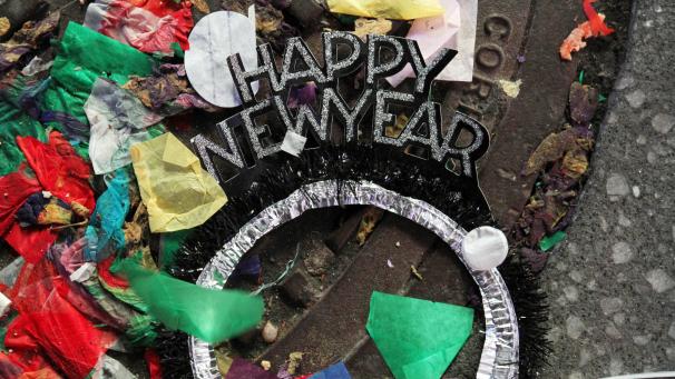 <p>Beim Abschied vom Corona-Jahr 2020 macht die Pandemie erneut vielen einen Strich durch die Planung.</p>