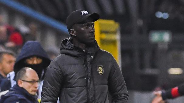 <p>Mbaye Leye als Co-Trainer von Standard Lüttich in der vergangenen Saison.</p>