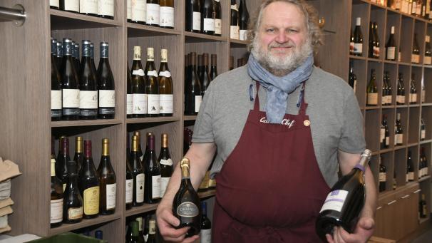 <p>Bernd Visé ist Sommelier aus Leidenschaft und weiß auch zum Thema Champagner Wissenswertes zu erzählen.</p>