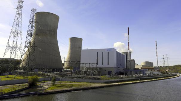 <p>Ein Blick auf den Atommeiler Tihange</p>