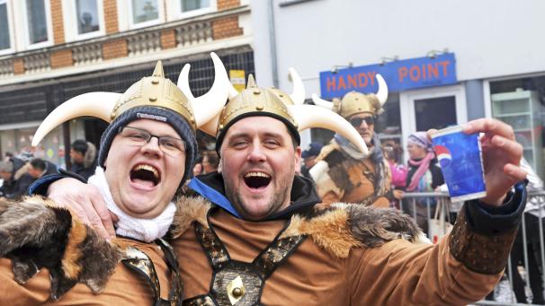 <p>Rosenmontag in Kelmis: Zu diesem Zeitpunkt ahnten wohl die wenigsten, was die kommenden Monate bringen würden.</p>