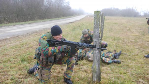 <p>Das Abkommen, das die gutnachbarschaftlichen Beziehungen zwischen dem Lager Elsenborn und den Nachbargemeinden regelt, soll neu überarbeitet werden.</p>