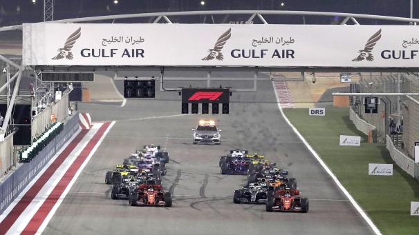 <p>Formel-1-Weltmeisterschaft in Bahrain: Die Fahrer beim Start des Rennens</p>
