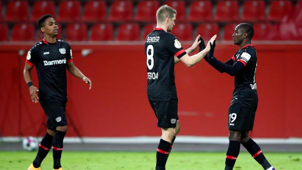 <p>Leverkusen schaltete Eintracht Frankfurt aus.</p>