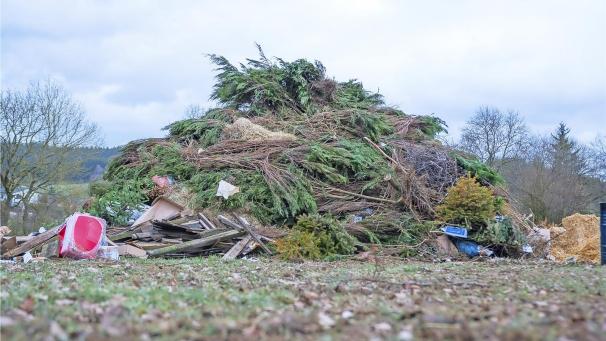 <p>Das traditionelle Burgfeuer entfällt in diesem Jahr aufgrund der Covid-19-Maßnahmen.</p>