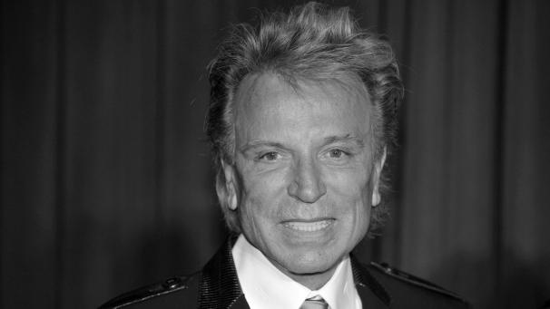 <p>Magier Siegfried Fischbacher ist tot. Der gebürtige Rosenheimer starb am 13. Januar im Alter von 81 Jahren.</p>