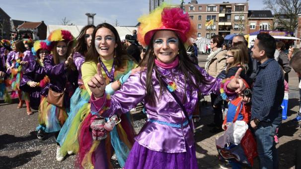 <p>Der Laetare-Umzug in Welkenraedt fällt in diesem Jahr ins Wasser.</p>