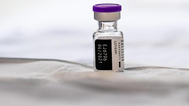 <p>In den Wohn- und Pflegezentren können die Impfungen wie geplant fortgeführt werden. Sie sind offenbar nicht von dem Lieferengpass bei Pfizer betroffen.</p>