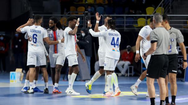 <p>Mit nur einem Spiel endet die WM für Neuling Kap Verde.</p>