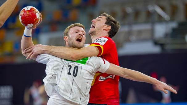 <p>Der Deutsche Philipp Weber (links) in Aktion gegen Viran Morros aus Spanien.</p>