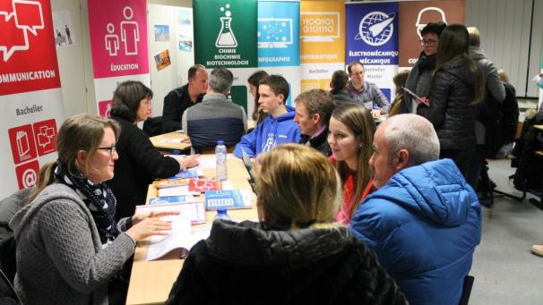 <p>Wer wissen will, wie es weiter gehen könnte, ist bei der Studienberatung an der richtigen Adresse.</p>