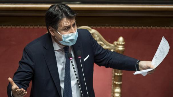 <p>Premier Giuseppe Conte will am Dienstag in einer Kabinettssitzung seinen Rücktritt anbieten, wie die Regierung in Rom am Montag mitteilte.</p>