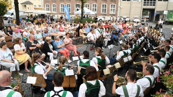 <p>(RS) Tirolerfest Eupen 2019 Auftakt und Hüttengaudi047</p>