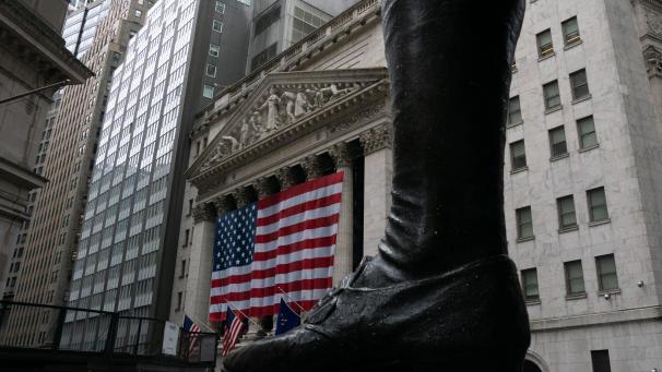 <p>Blick auf die Fassade der New Yorker Börse.</p>