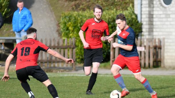 <p>Jeremy Bodarwé (am Ball) kehrt zurück zu den Wurzeln.</p>