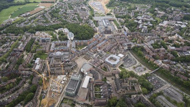 <p>Neu-Löwen aus der Luft betrachtet: Die Studentenstadt ist ein Produkt des Sprachenstreits der 60er Jahre. Archivfoto: belga</p>