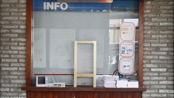 <p>In 44 belgischen Bahnhöfen schließen die Schalter.</p>