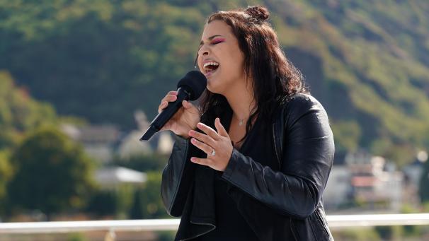 <p>Mounia Lebatte hat im letzten Jahr ihr Glück bei DSDS versucht. Am heutigen Abend ist sie auf dem Rhein-Schiff zu sehen.</p>